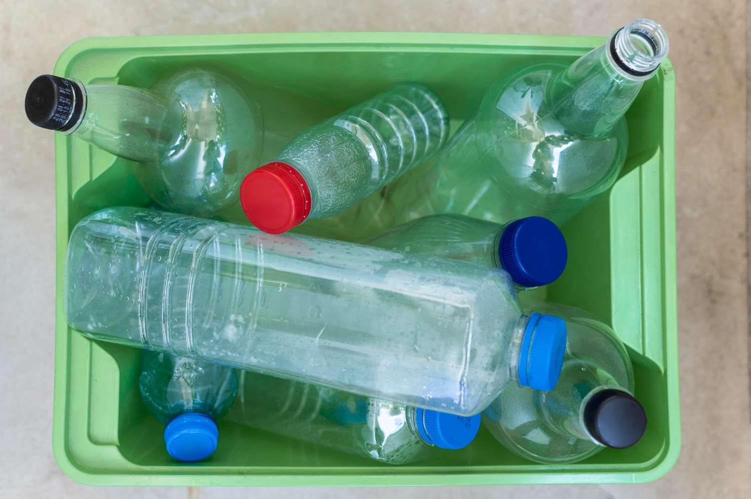 Hasil Daur Ulang dari Botol yang Kreatif