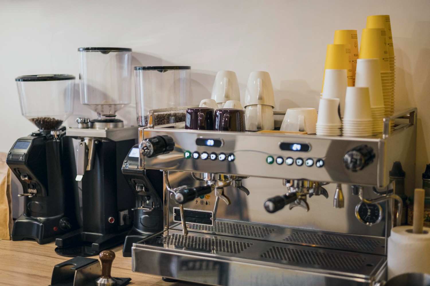 Panduan Membersihkan Alat Kopi Rumahan